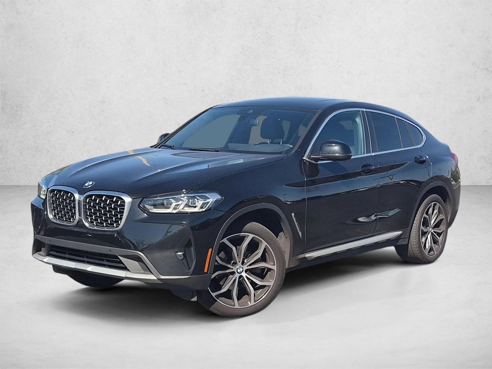 2024 BMW X4 xDrive30i — photo 1 of 16