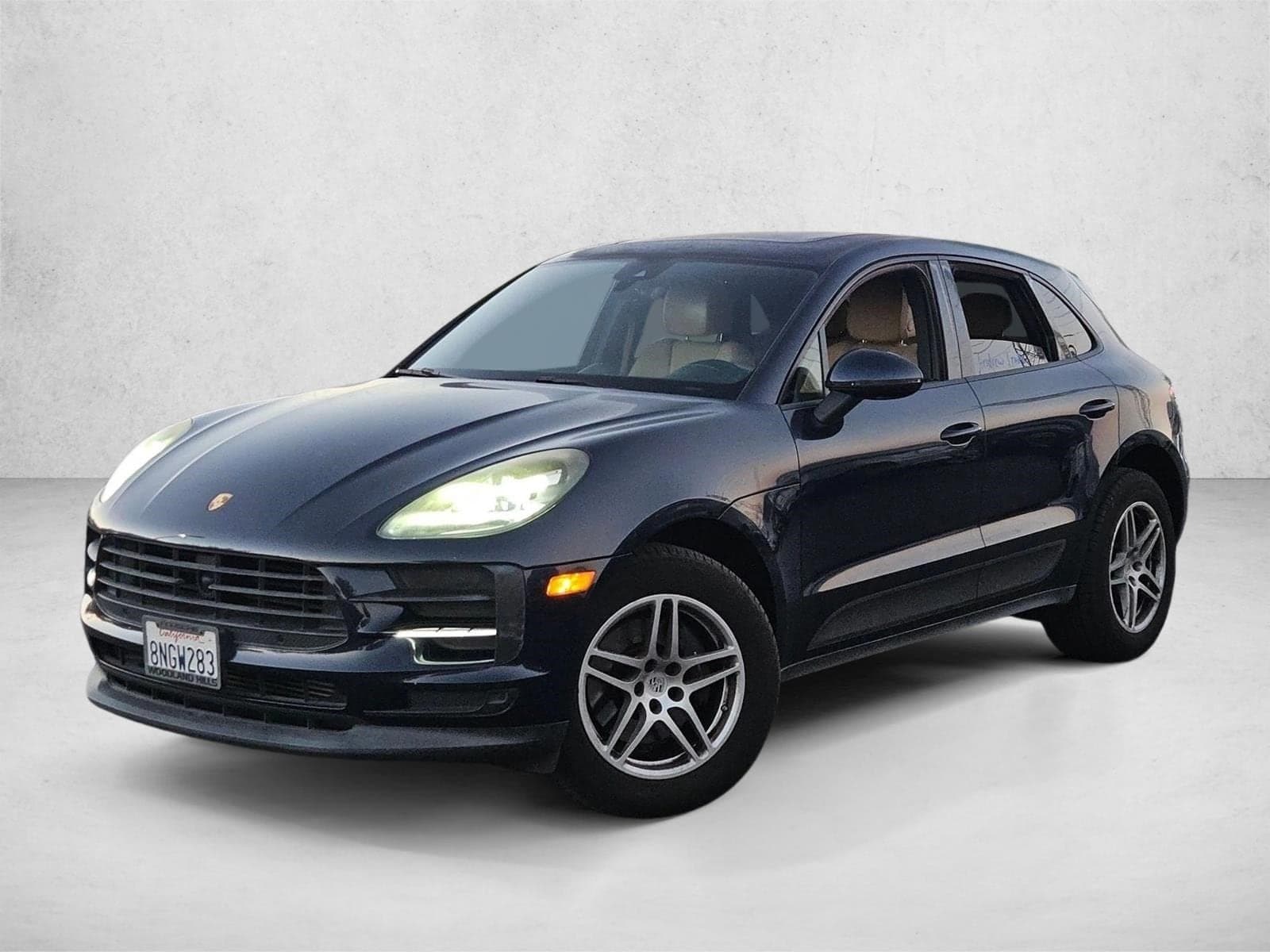 2020 Porsche Macan Base — photo 1 of 15