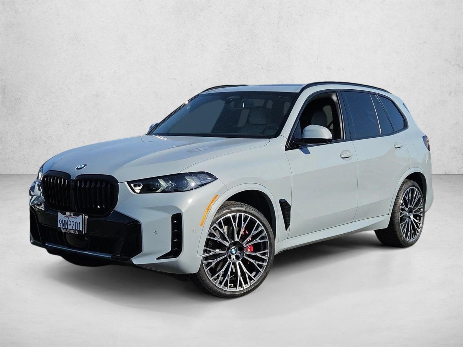 2026 BMW X5 sDrive40i — photo 1 of 25
