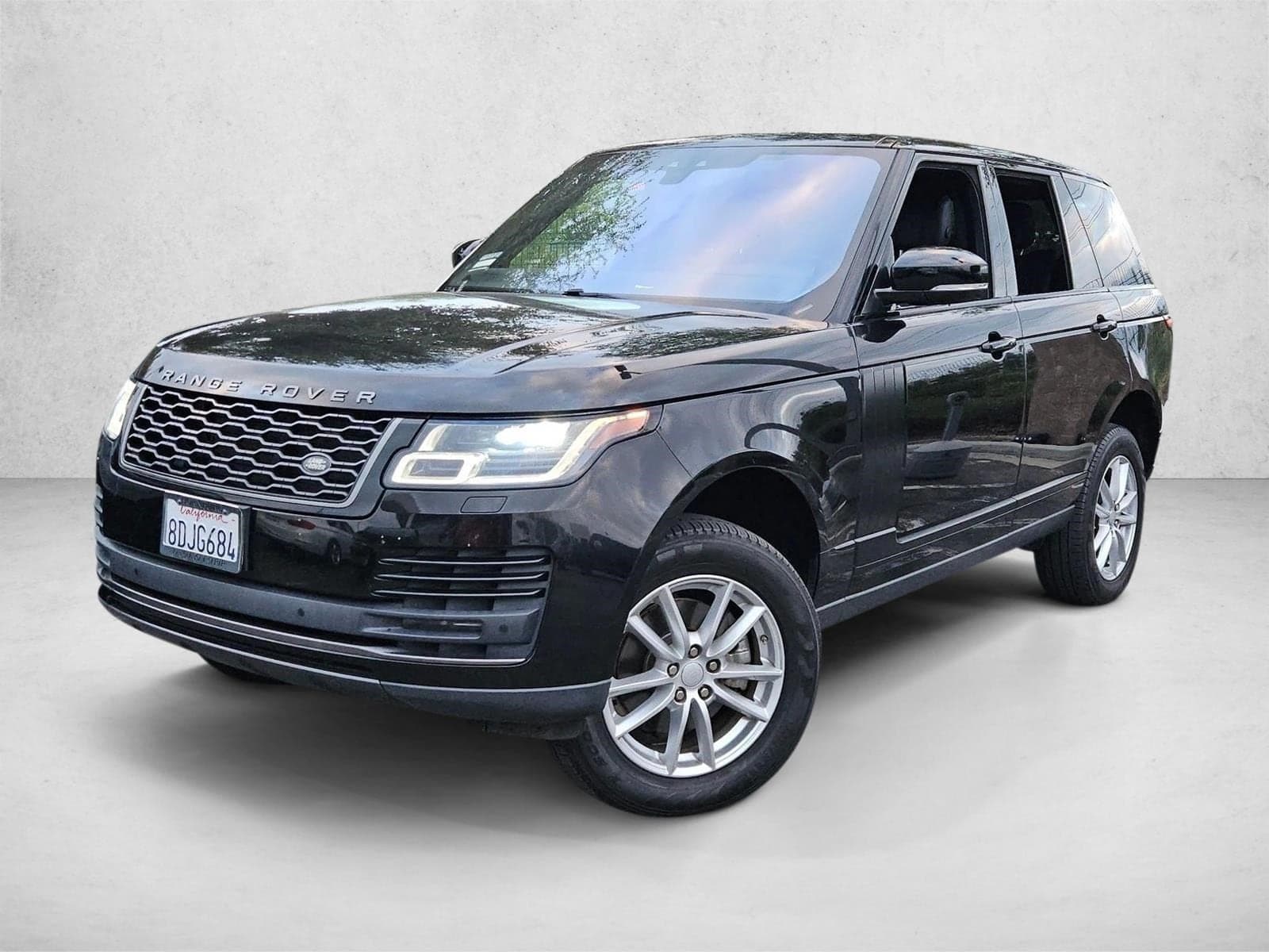 2018 Land Rover Range Rover Base — photo 1 of 16