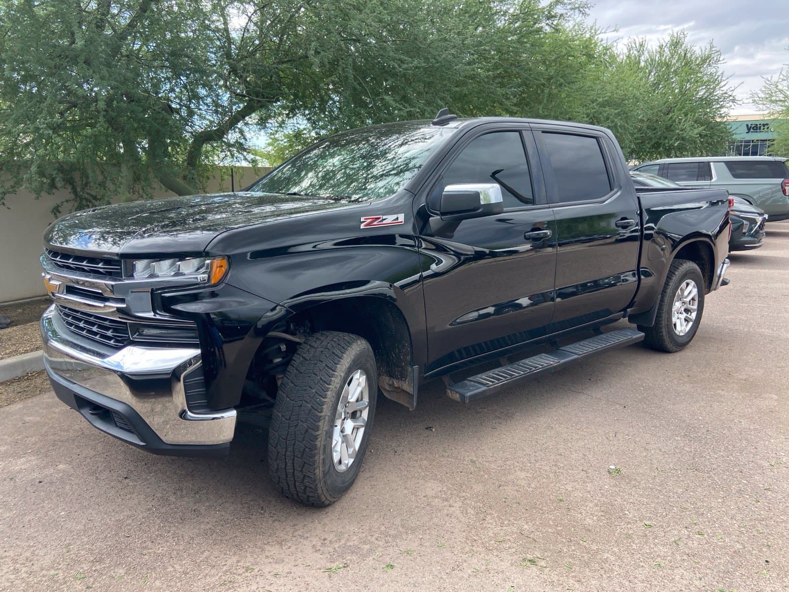 2019 Chevrolet Silverado 1500 LT — photo 1 of 11