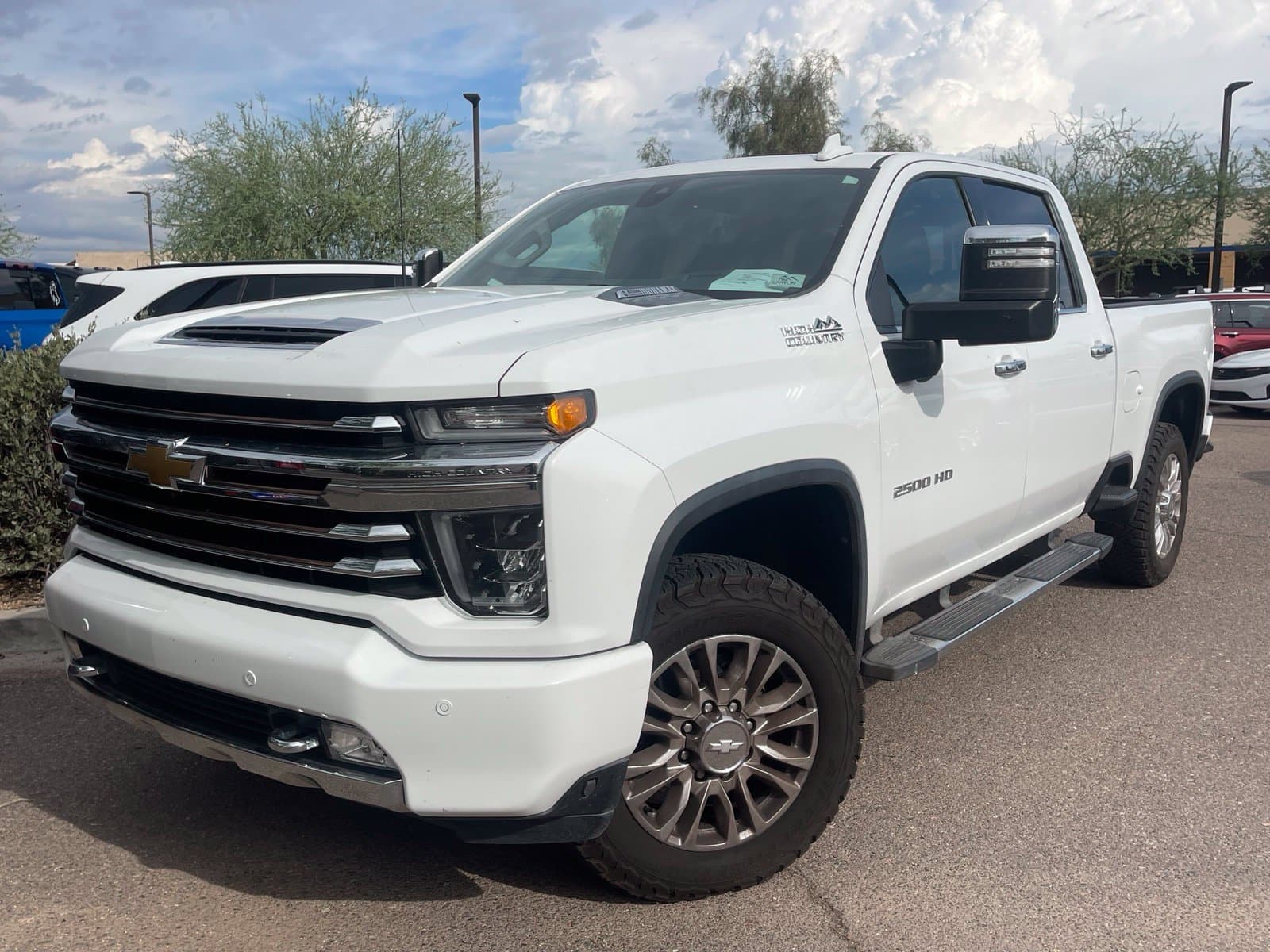 2020 Chevrolet Silverado 2500HD High Country — photo 1 of 10