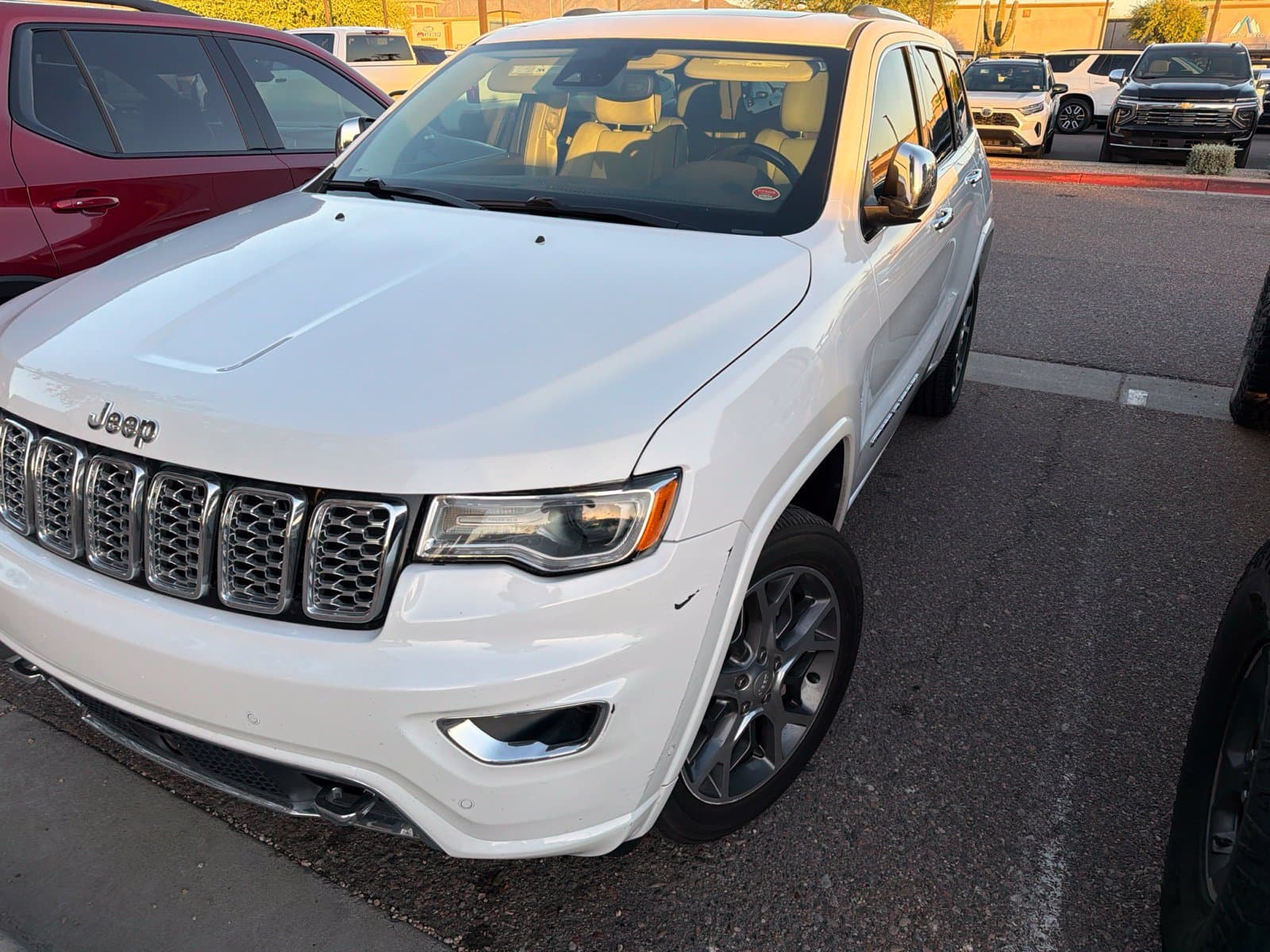 2020 Jeep Grand Cherokee Overland — photo 1 of 7