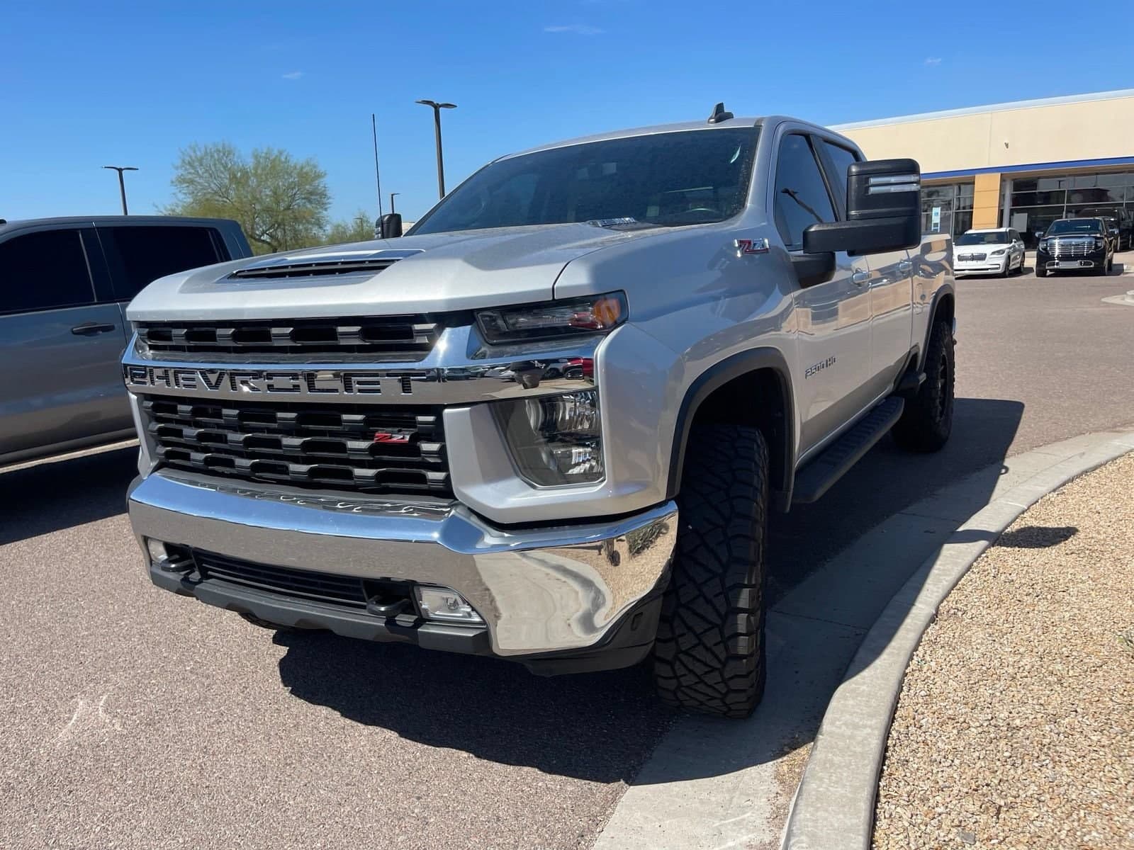 2022 Chevrolet Silverado 2500HD LT — photo 1 of 11
