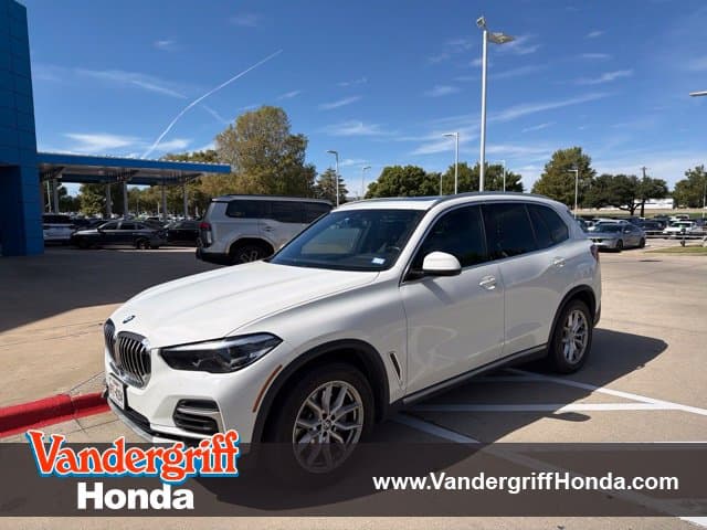 2022 BMW X5 xDrive40i — photo 1 of 18