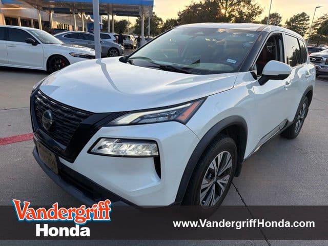 2021 Nissan Rogue SV — photo 1 of 17
