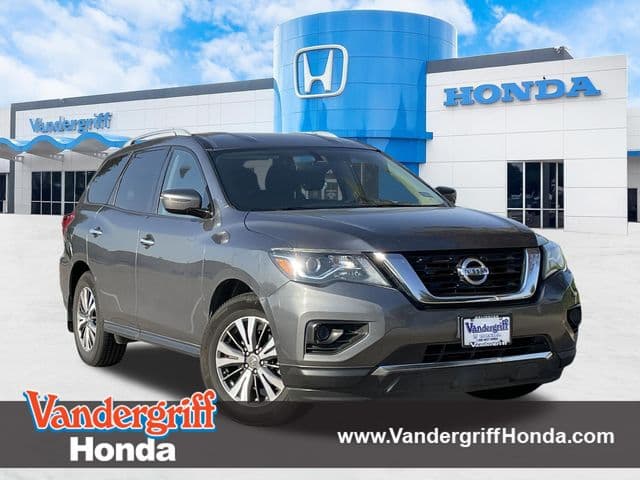 2017 Nissan Pathfinder S — photo 1 of 29