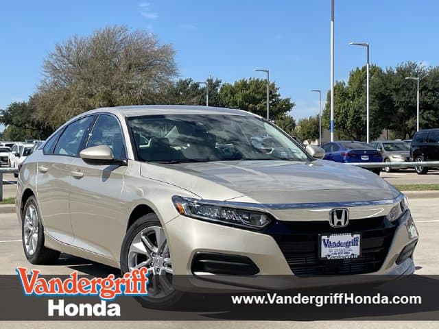 2018 Honda Accord Sedan Base — photo 1 of 28