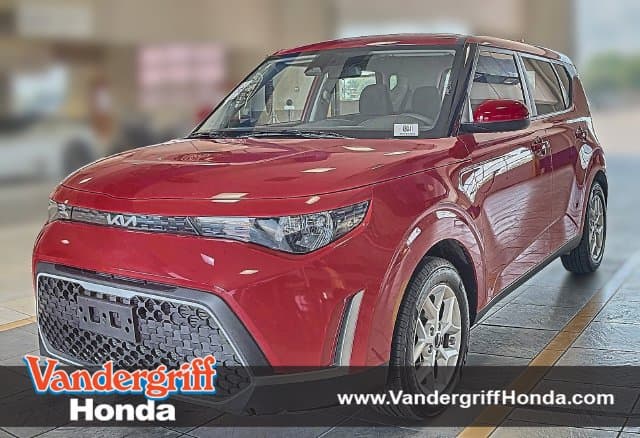 2025 Kia Soul LX — photo 1 of 15