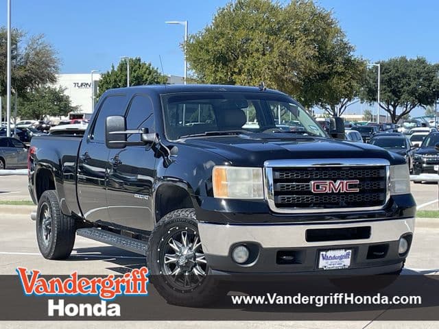 2011 GMC Sierra 2500HD SLT — photo 1 of 27