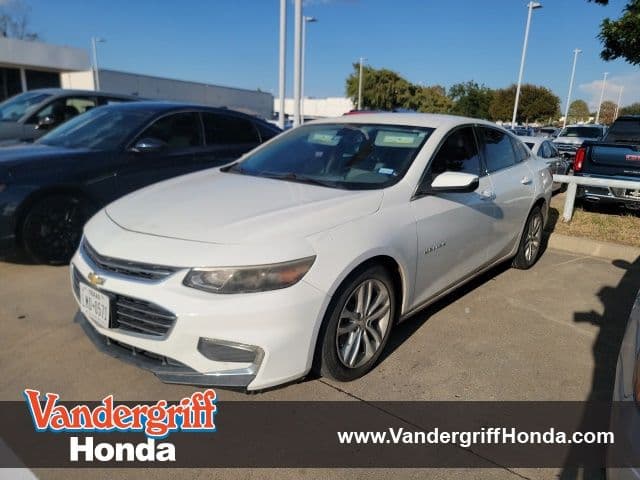 2016 Chevrolet Malibu LT — photo 1 of 15