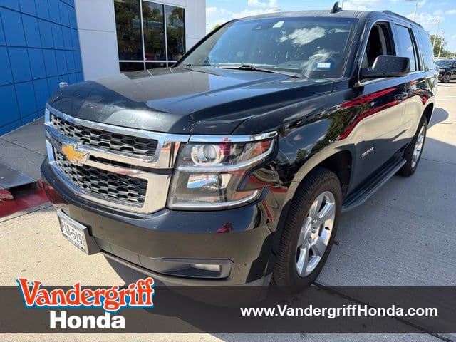 2017 Chevrolet Tahoe LT — photo 1 of 21