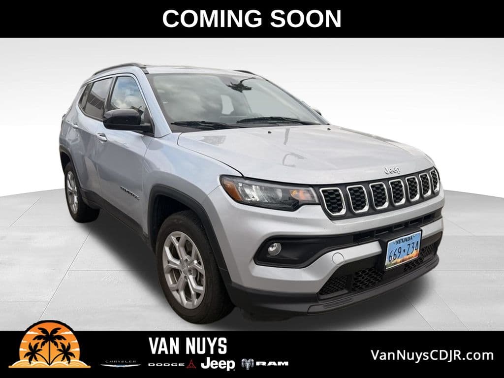 2024 Jeep Compass Latitude — photo 1 of 8
