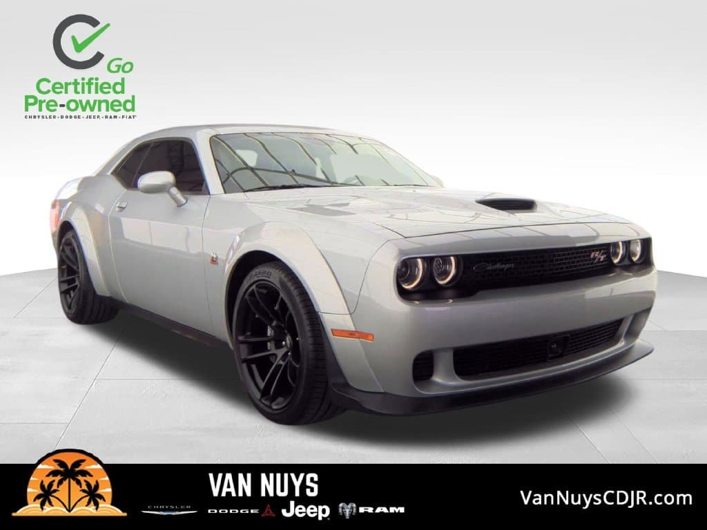 2023 Dodge Challenger R/T Scat Pack — photo 1 of 6
