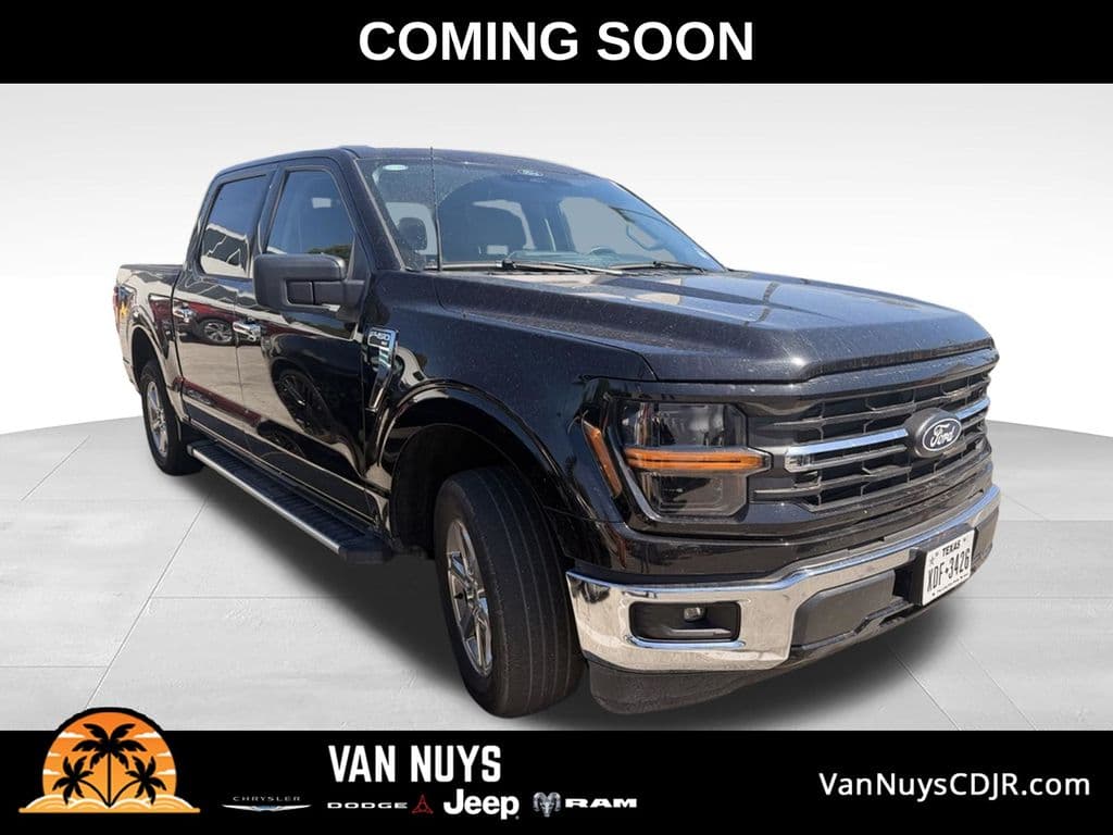 2025 Ford F-150 XLT — photo 1 of 8
