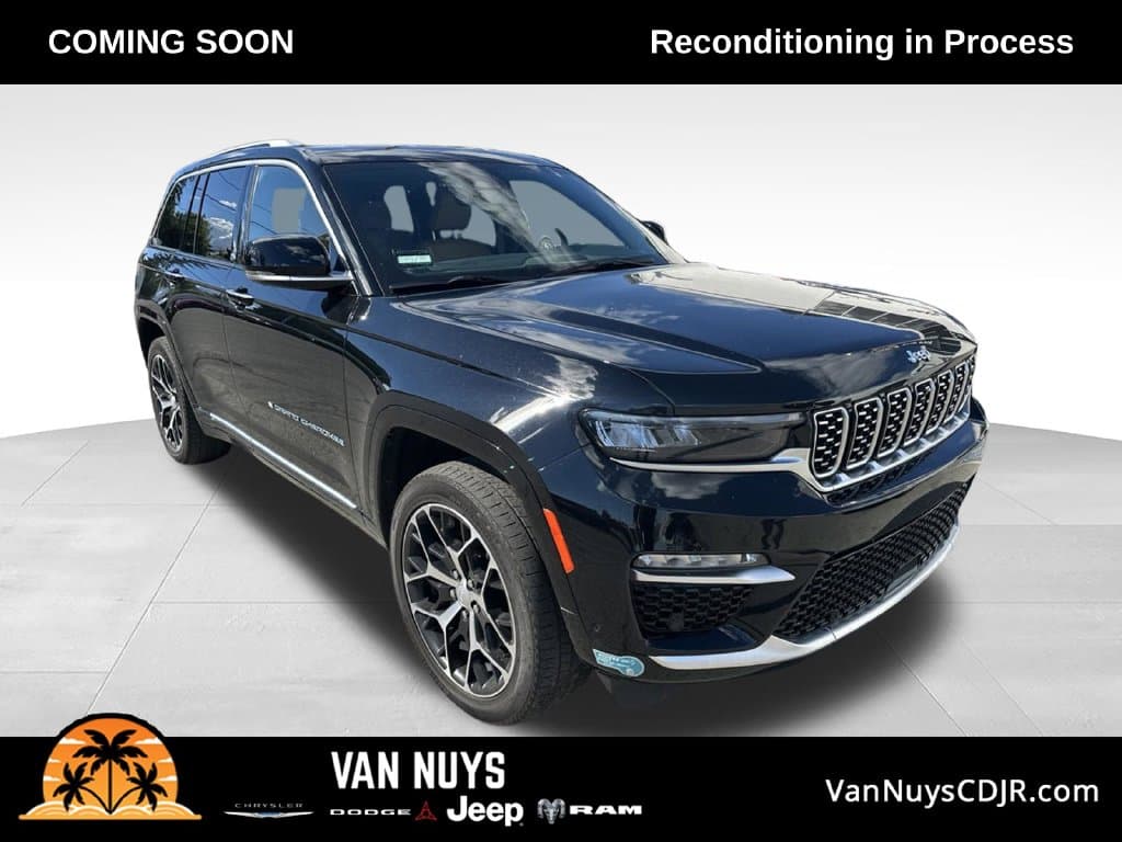 2023 Jeep Grand Cherokee 4xe Summit — photo 1 of 4