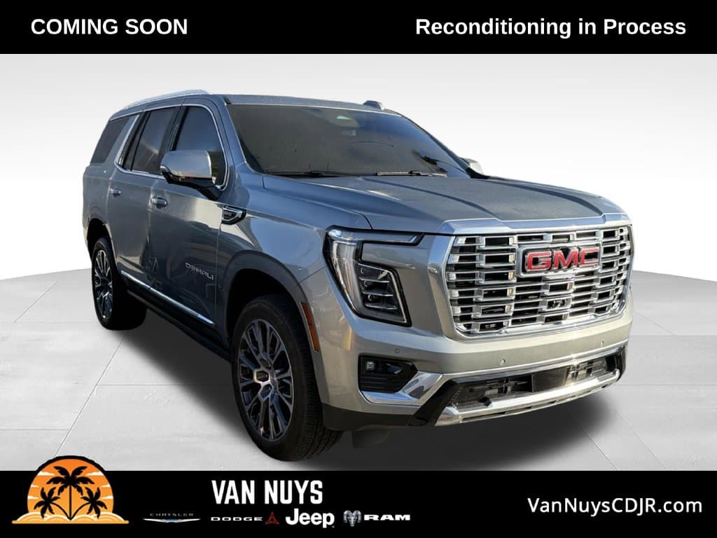 2025 GMC Yukon Denali — photo 1 of 9