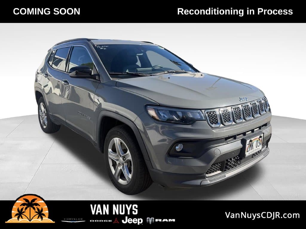 2024 Jeep Compass Latitude — photo 1 of 6