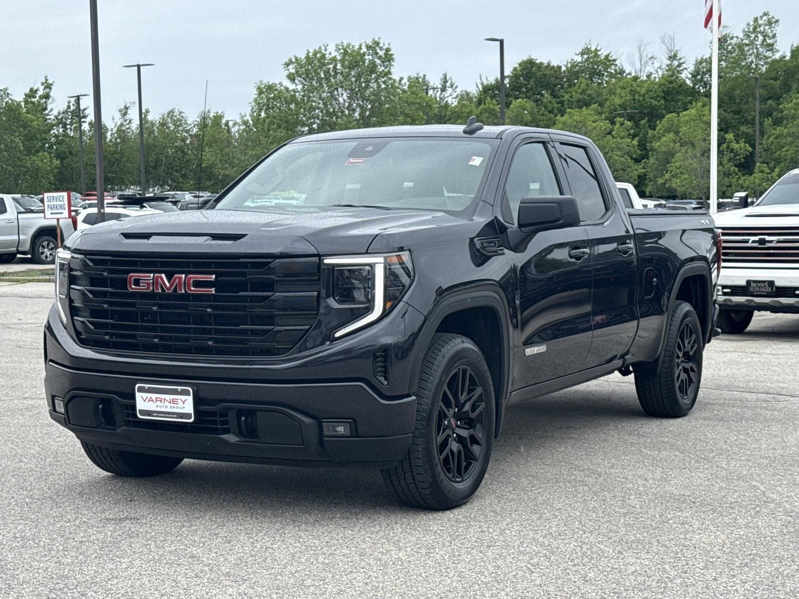 2025 GMC Sierra 1500 Elevation — photo 1 of 28