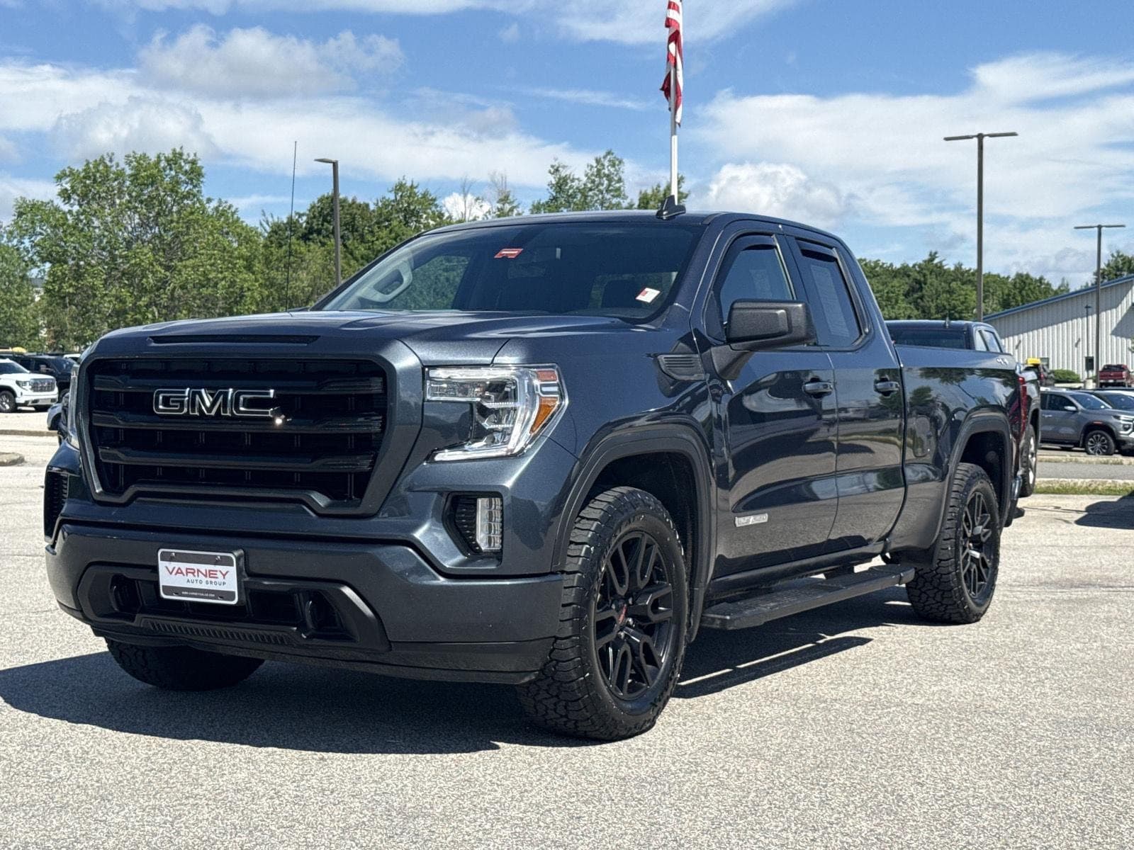 2020 GMC Sierra 1500 Elevation — photo 1 of 22