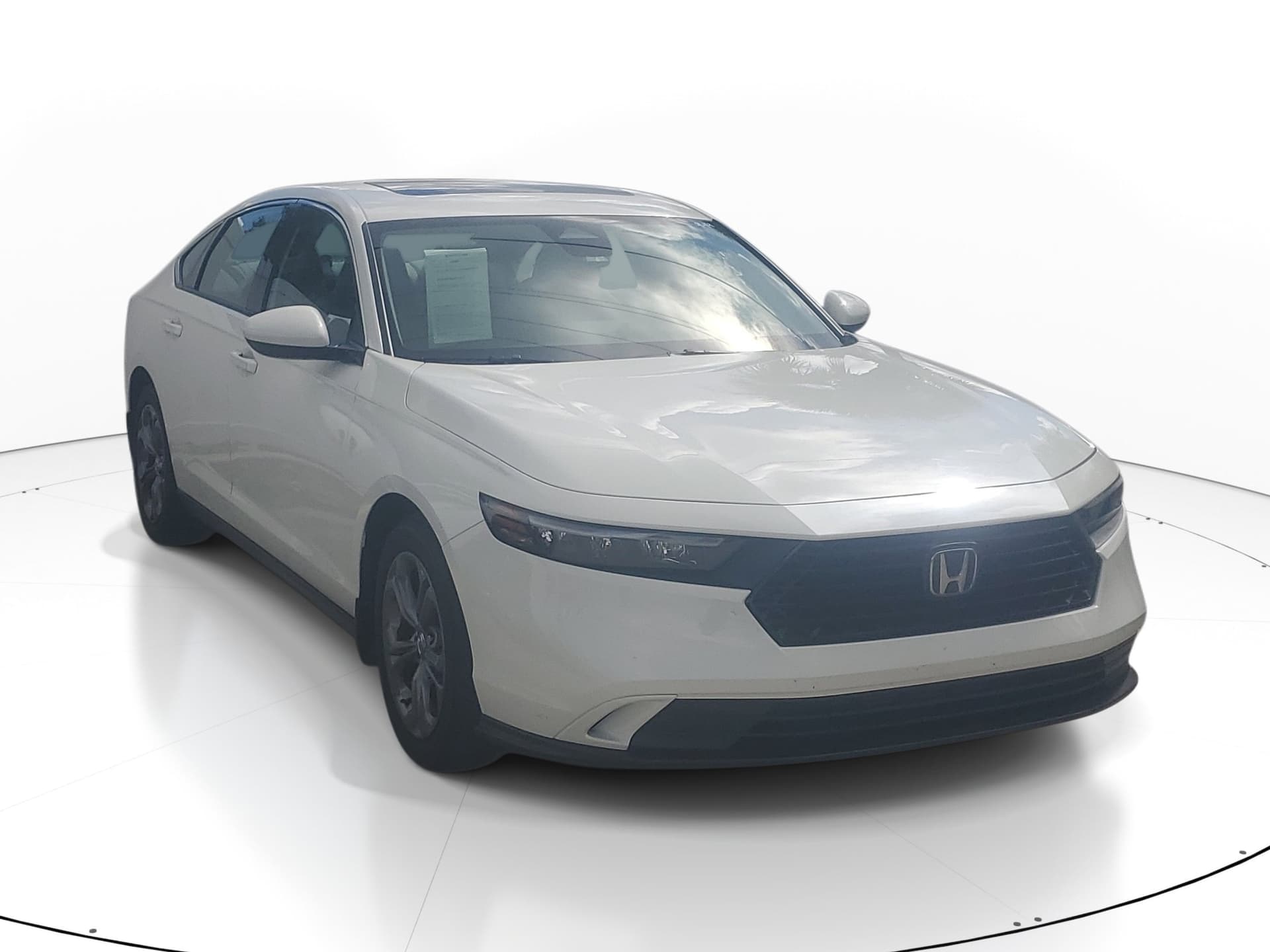 2024 Honda Accord Sedan EX — photo 1 of 10