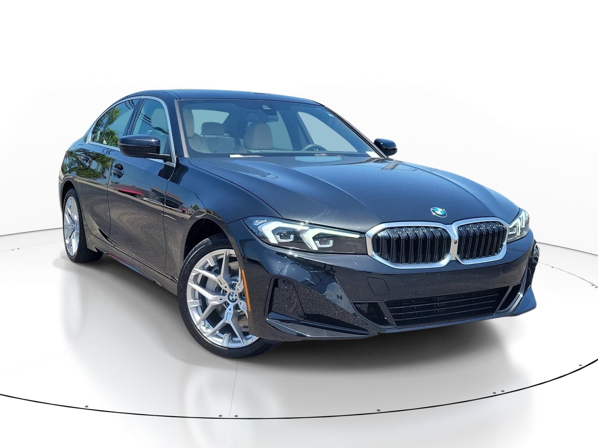 2025 BMW 3 Series 330i — photo 1 of 30