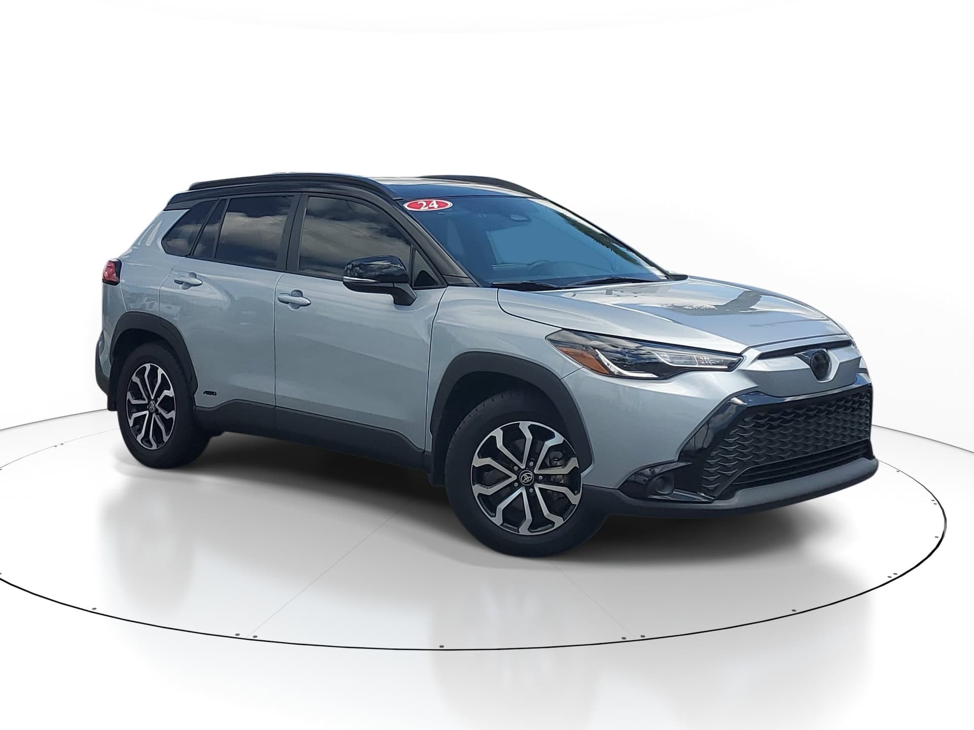 2024 Toyota Corolla Cross Hybrid SE — photo 1 of 32