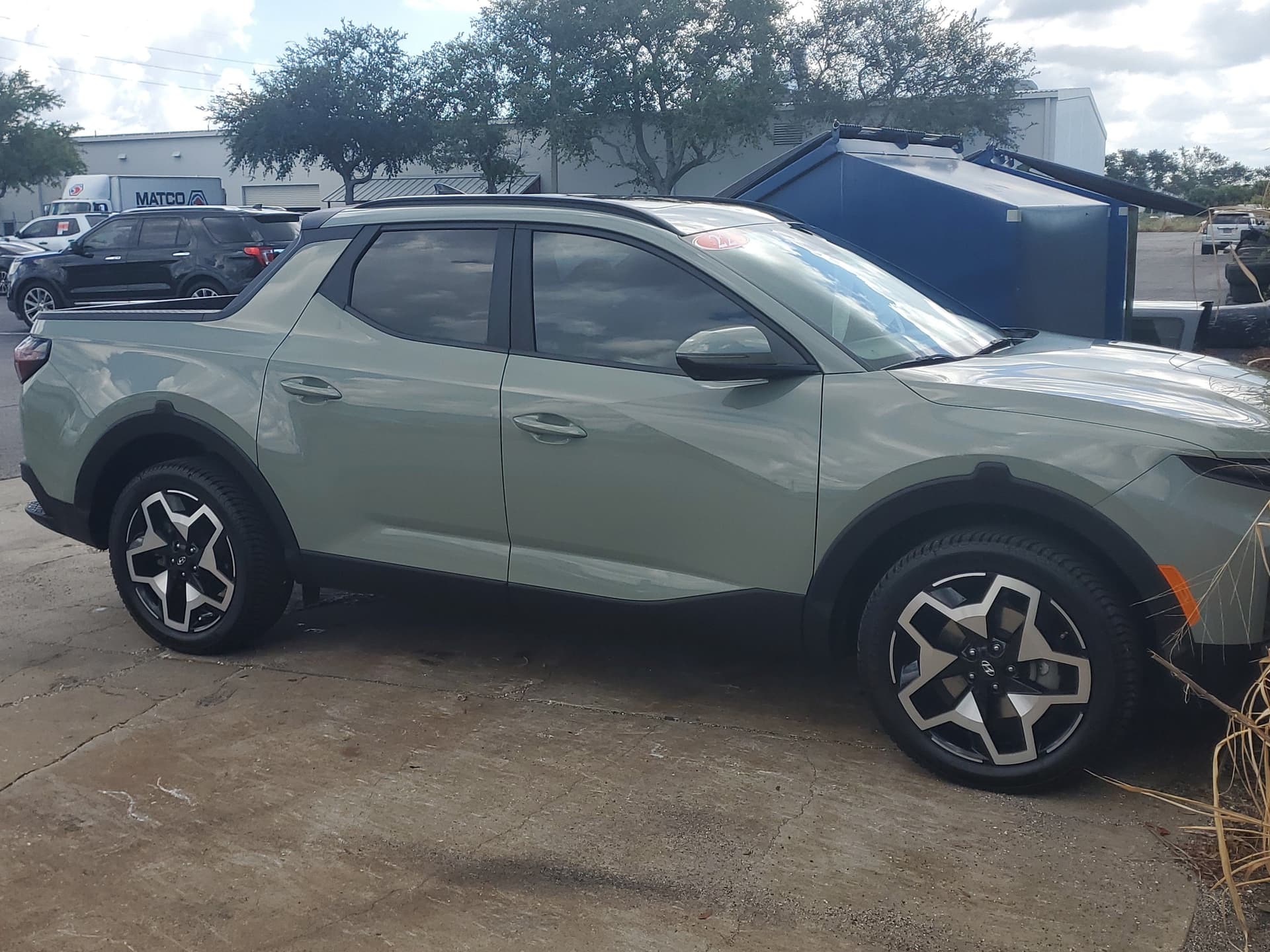 2022 Hyundai Santa Cruz Limited — photo 1 of 12