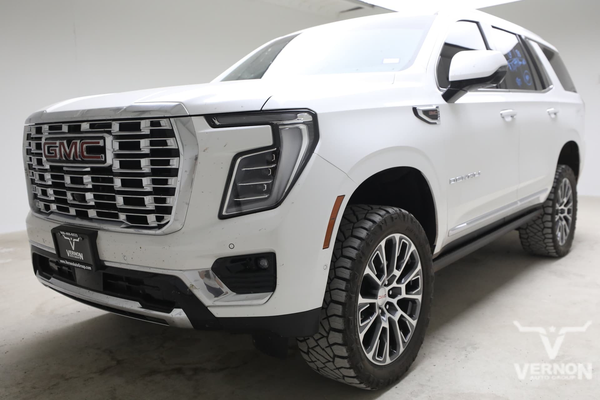 2025 GMC Yukon Denali — photo 1 of 14