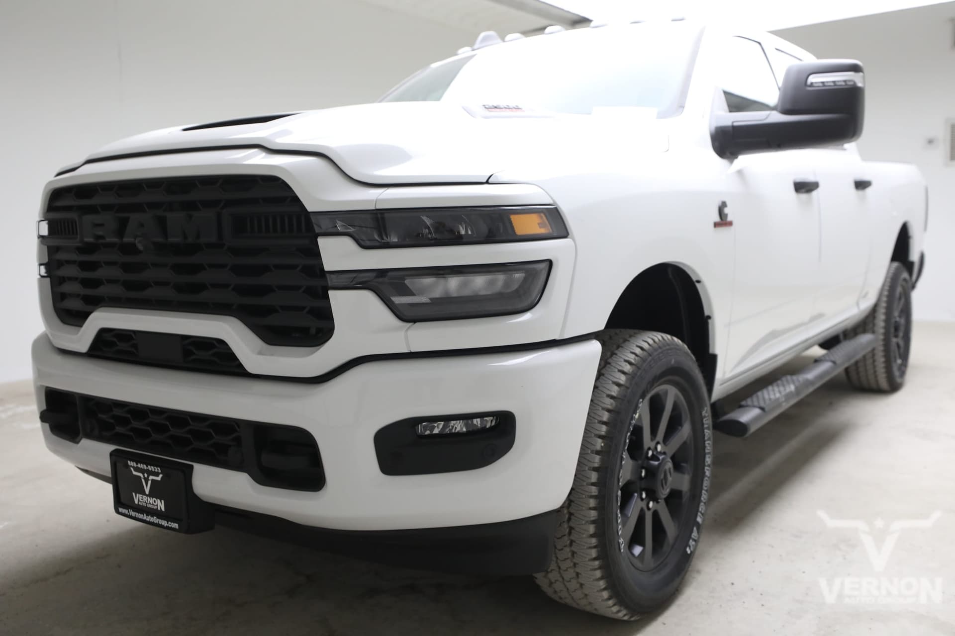 2027 RAM 2500 Black Express — photo 1 of 55