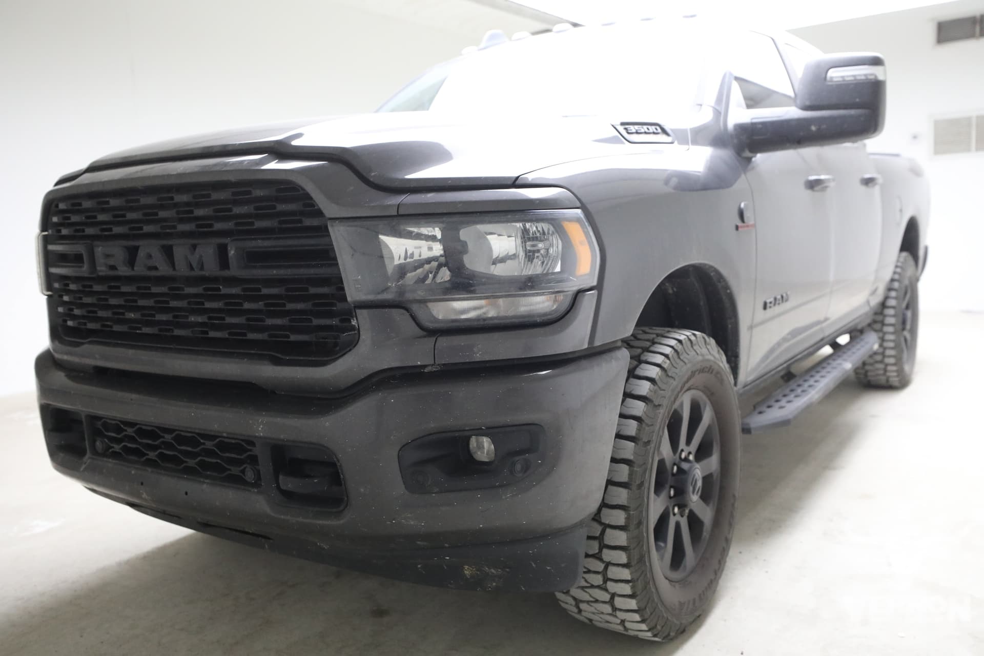 2023 RAM 3500 Big Horn — photo 1 of 14