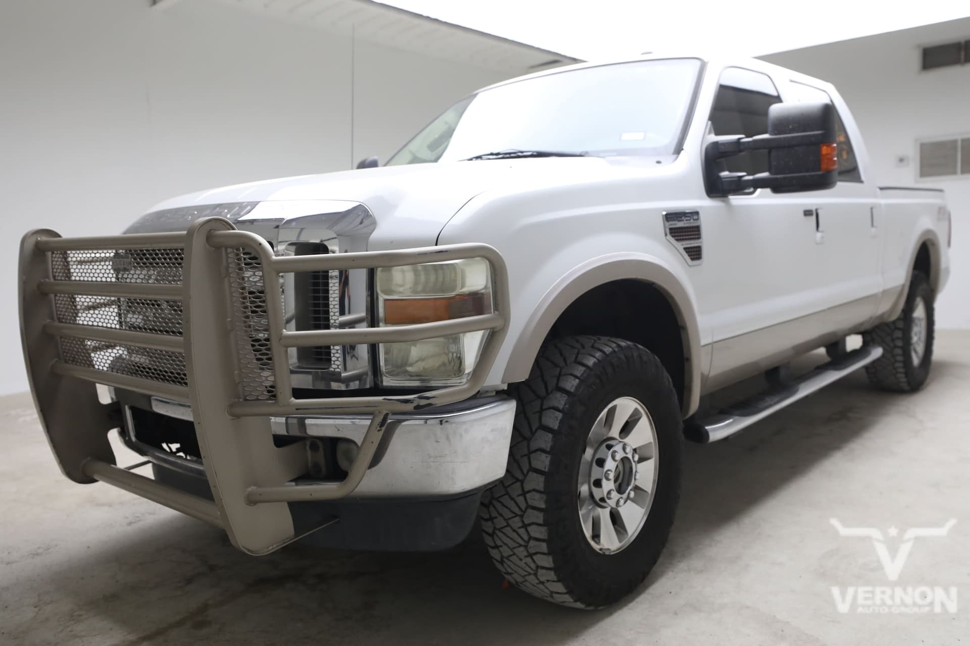 2010 Ford Super Duty F-250 SRW Base — photo 1 of 14