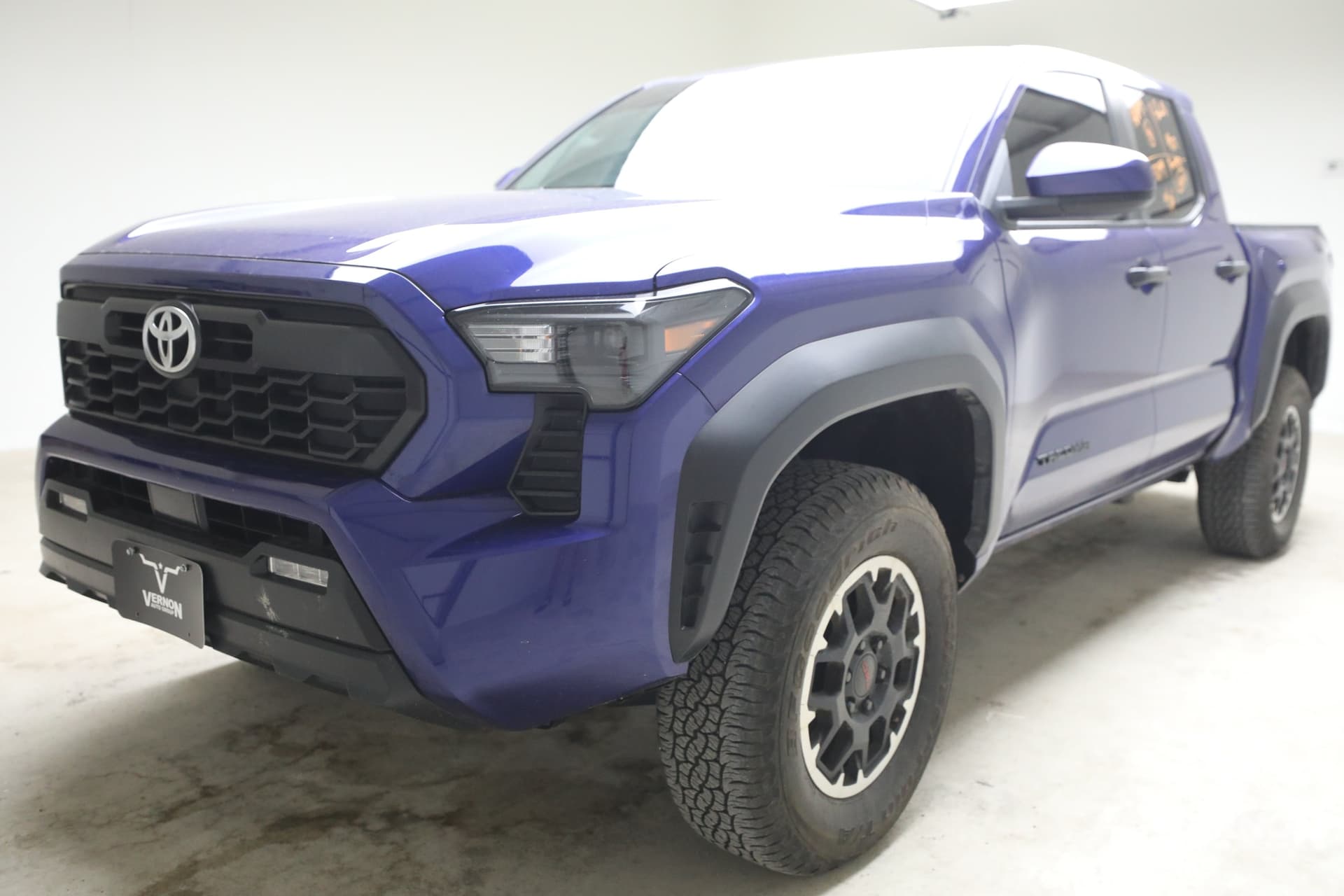 2024 Toyota Tacoma 4WD Limited — photo 1 of 13