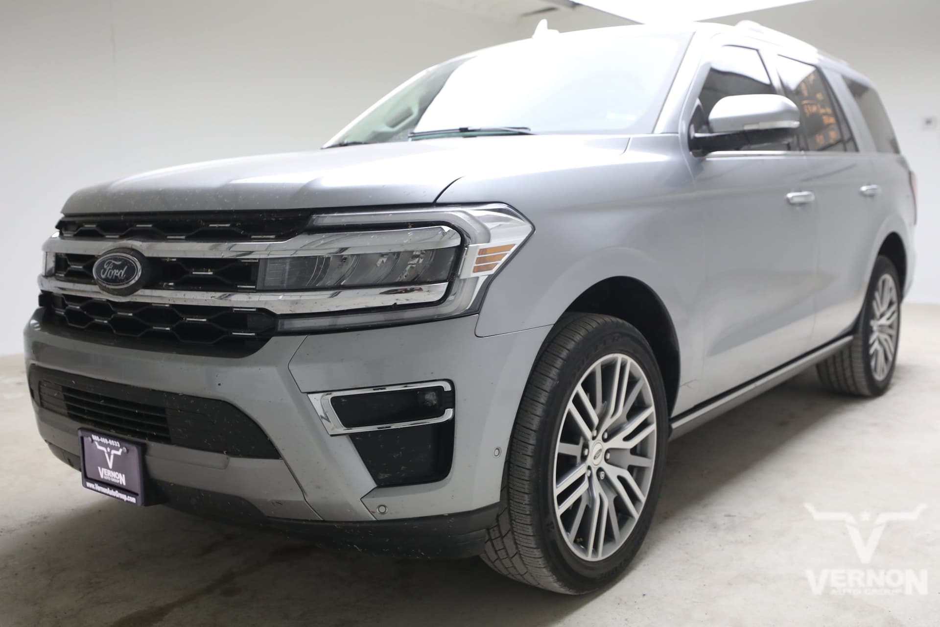 2022 Ford Expedition Limited — photo 1 of 13