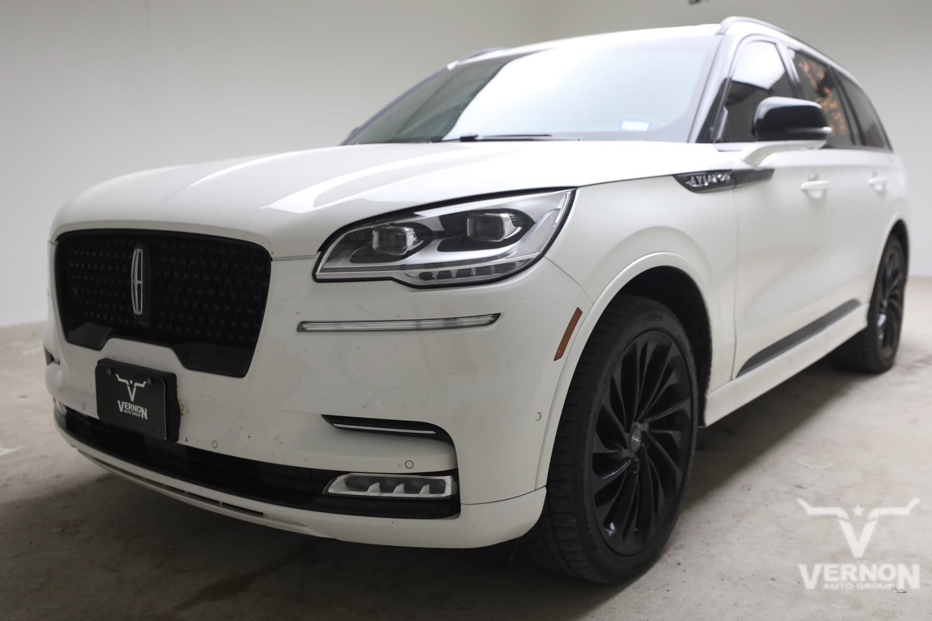 2022 Lincoln Aviator Reserve — photo 1 of 14