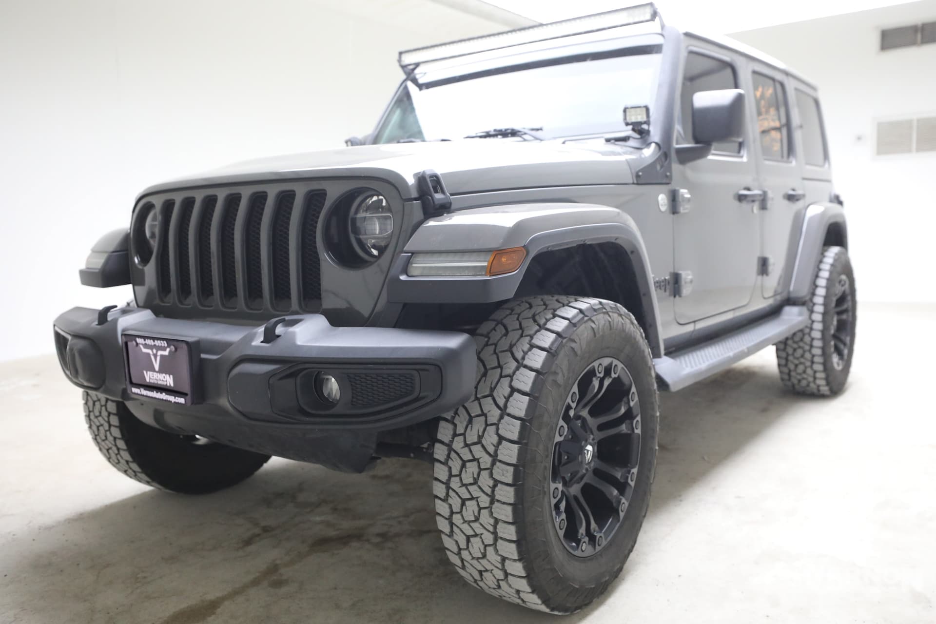 2020 Jeep Wrangler Unlimited Sahara — photo 1 of 15