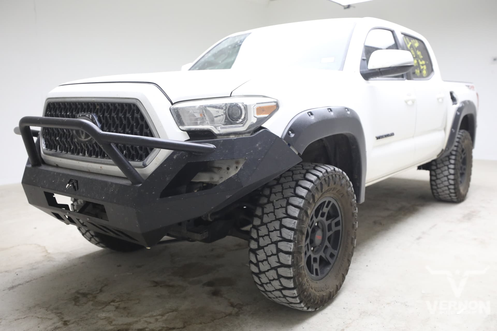 2018 Toyota Tacoma Base — photo 1 of 14