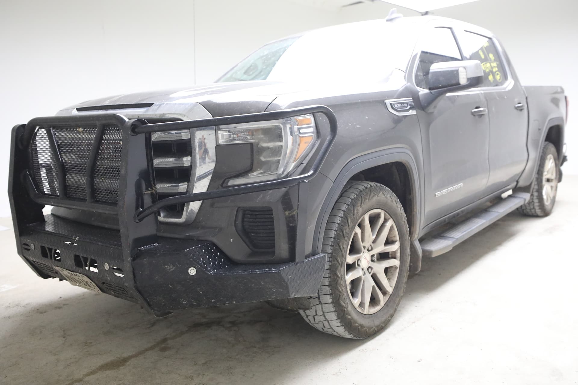 2019 GMC Sierra 1500 SLE — photo 1 of 15