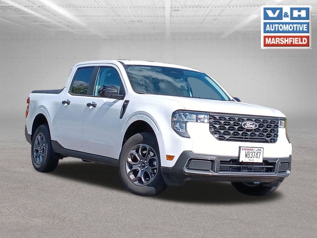 2025 Ford Maverick XLT — photo 1 of 9