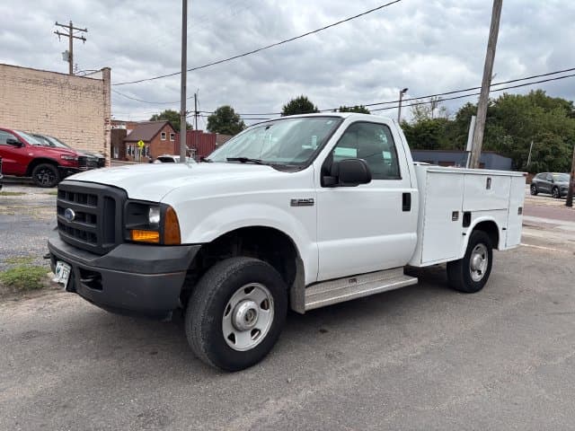2006 Ford Super Duty F-250 XL — photo 1 of 11