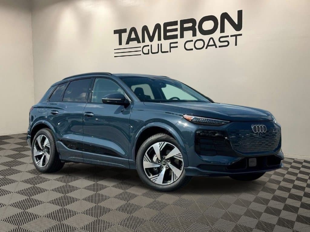 2025 Audi Q6 e-tron Premium — photo 1 of 28