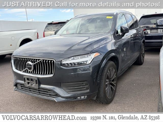 2021 Volvo XC90 Momentum — photo 1 of 12
