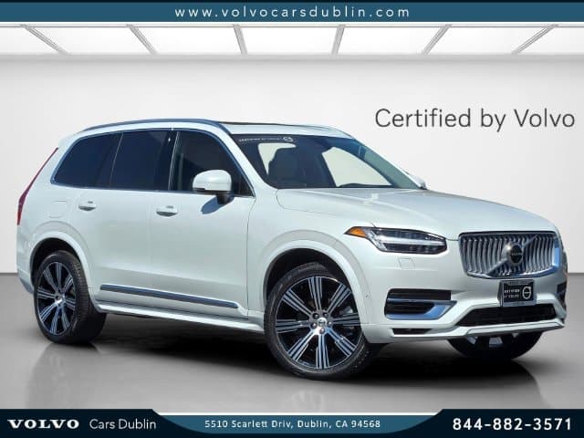 2025 Volvo XC90 Plug-In Hybrid Base — photo 1 of 29