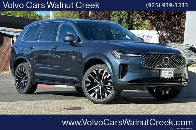 2026 Volvo XC90 Base — photo 1 of 28