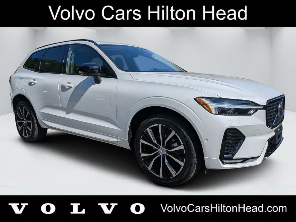 2025 Volvo XC60 Base — photo 1 of 31