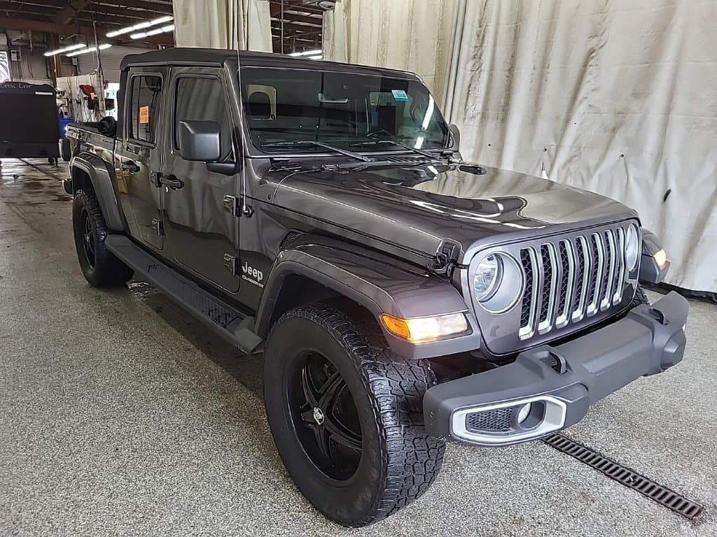 2020 Jeep Gladiator Overland — photo 1 of 30