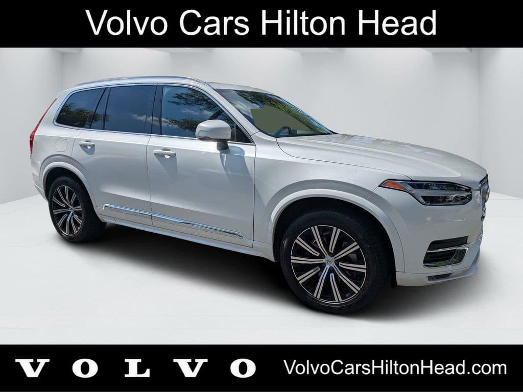 2025 Volvo XC90 Base — photo 1 of 31