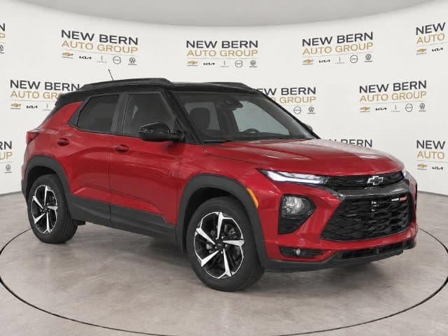 2023 Chevrolet Trailblazer RS — photo 1 of 20