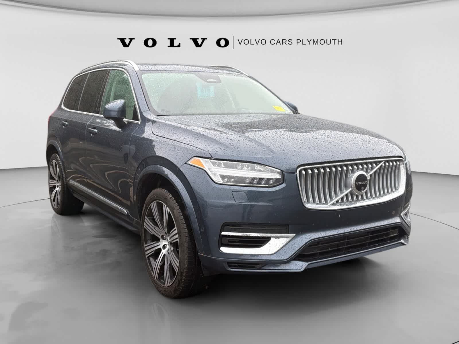 2025 Volvo XC90 Plug-In Hybrid Base — photo 1 of 3