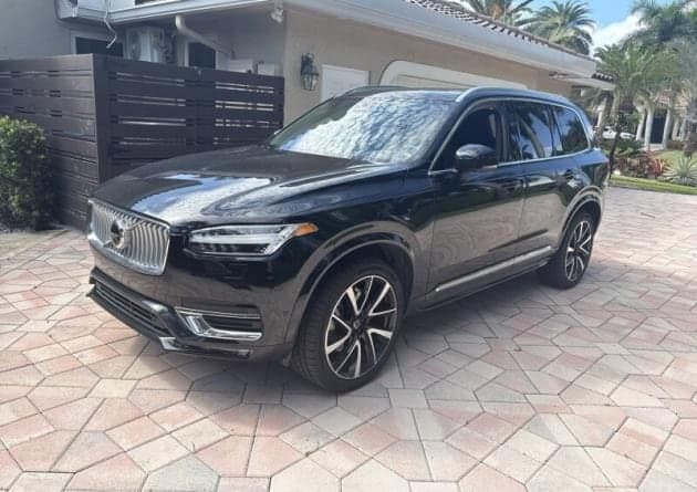 2023 Volvo XC90 Plus — photo 1 of 6